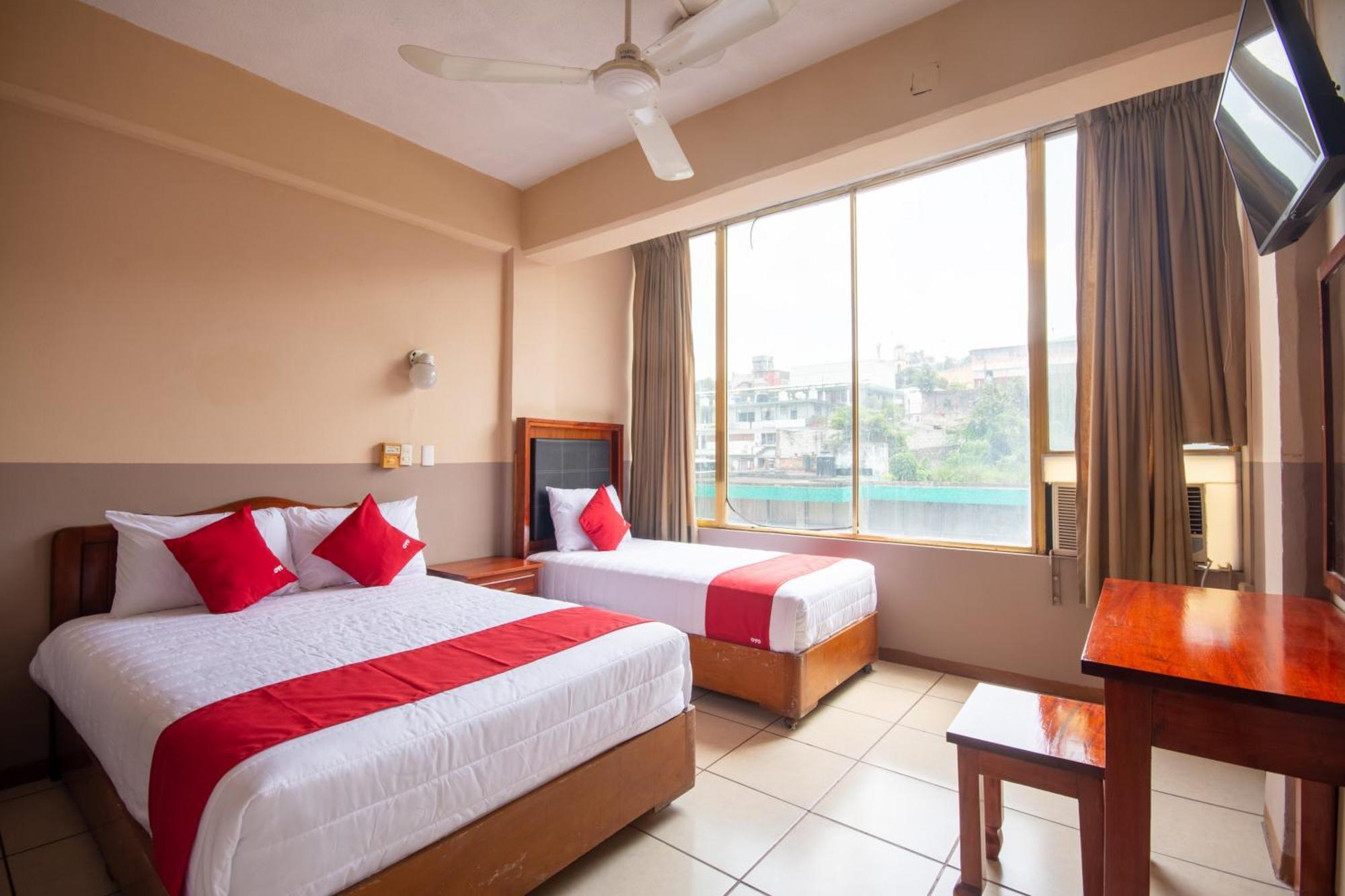 Oyo Hotel Totonacapan, Papantla エクステリア 写真