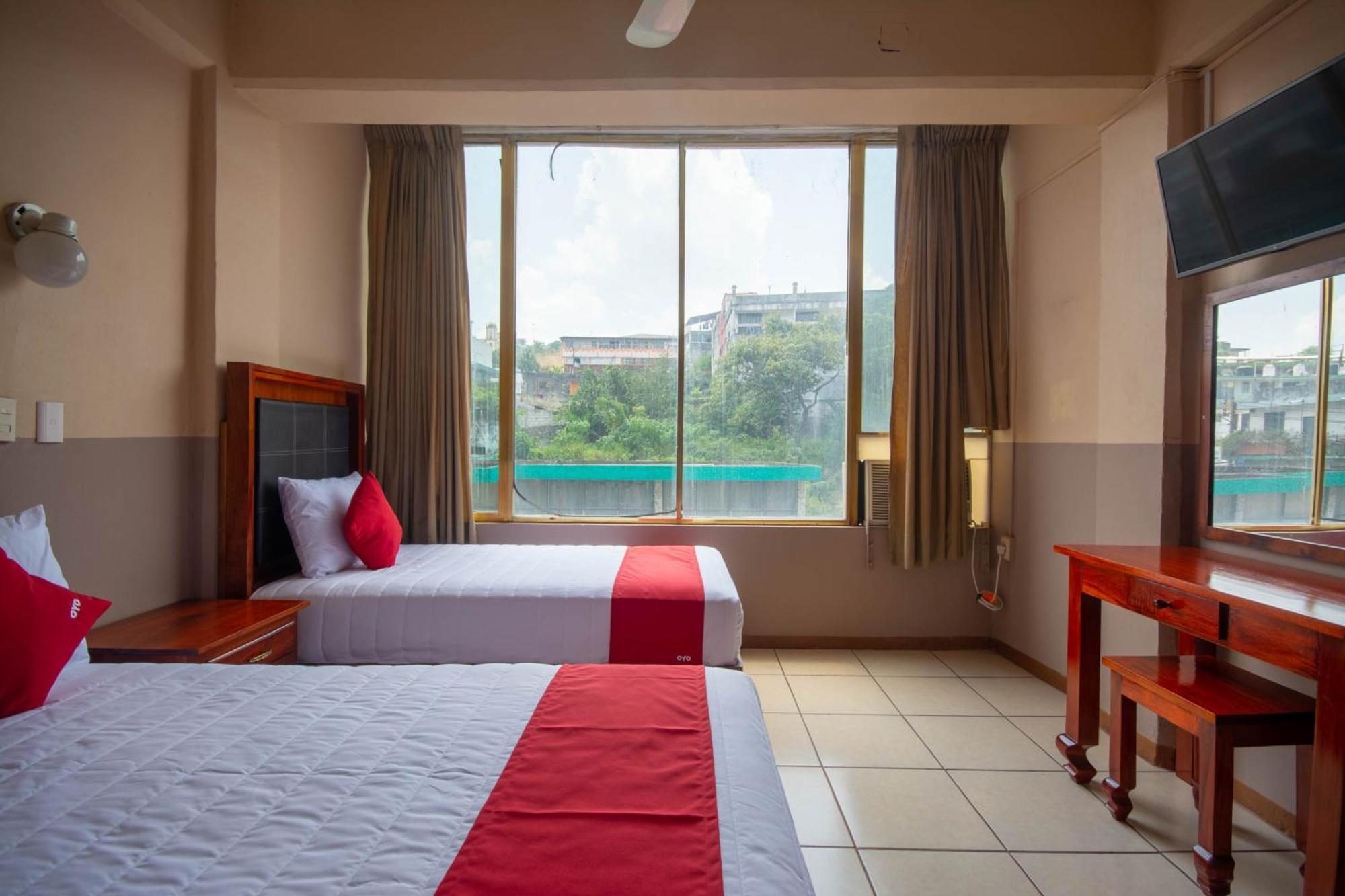 Oyo Hotel Totonacapan, Papantla エクステリア 写真